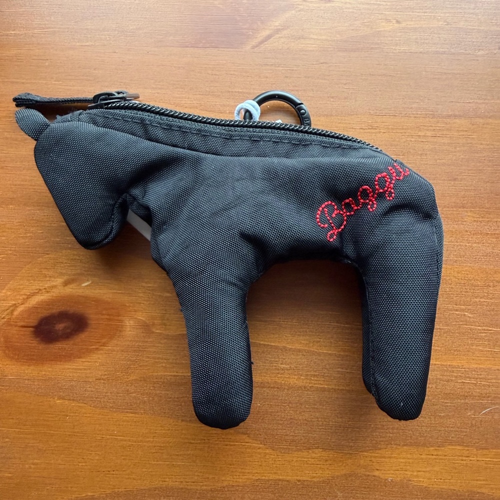 BAGGU Black Horse Charm